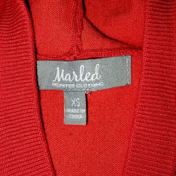 Like New Marled Be Mine Red Hoodie Sweater XS Valentine's Day - Picture 10 of 13